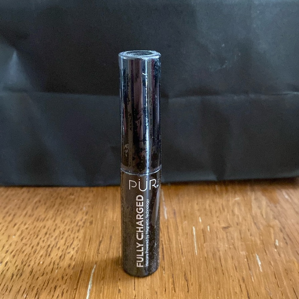 PUR Fully Charged Mascara